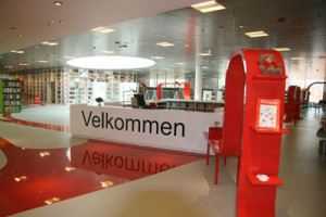 The red band at Hjoerring library that lead through the library