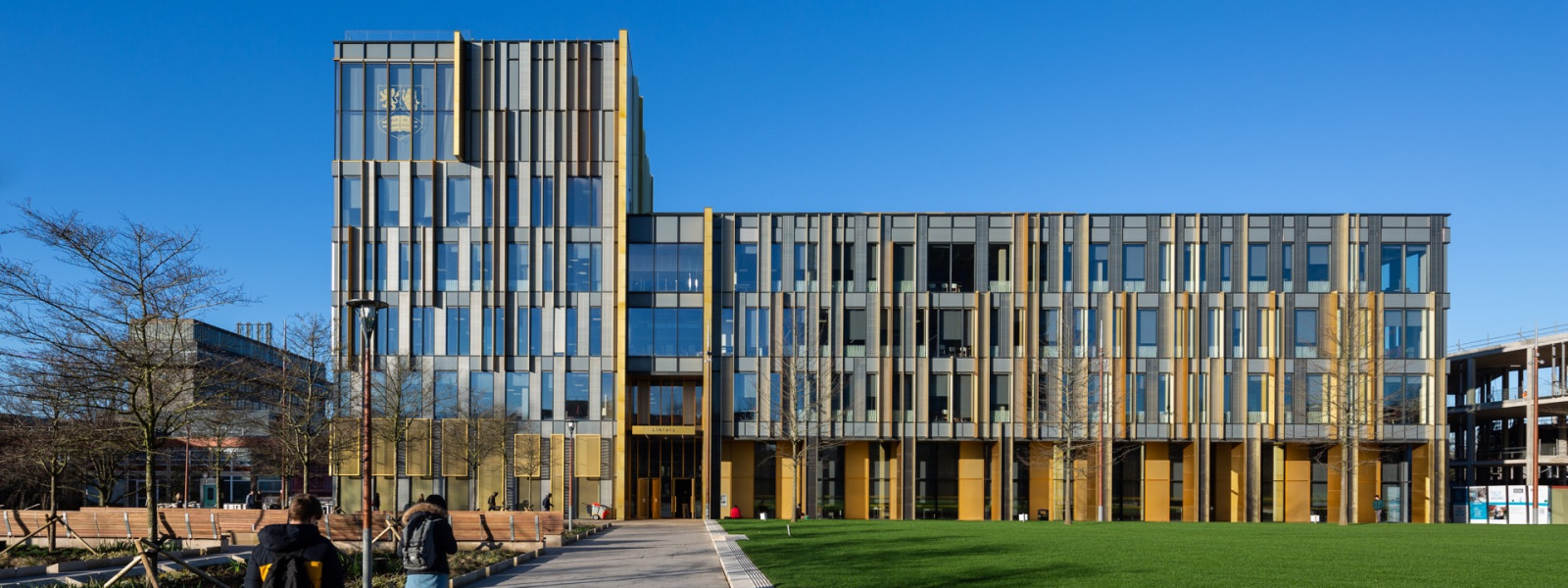 Main facade: On the top left hand corner you can see how the University Crest is displayed within the design of the building.