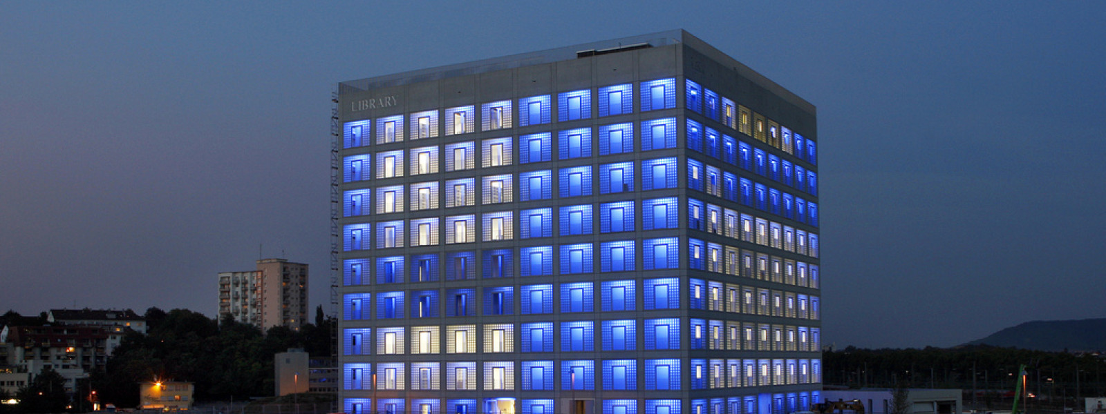 Stuttgart Municipal Library at night