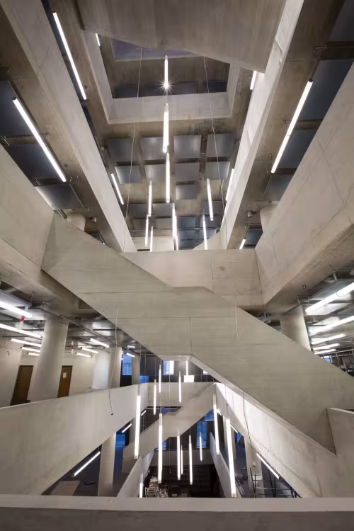 Stairways between reading rooms
