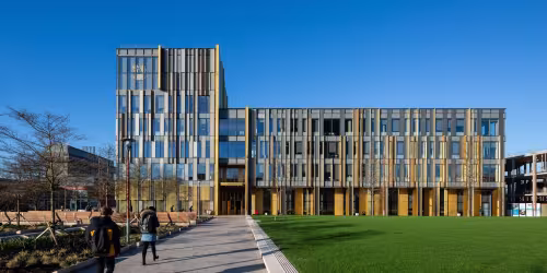 Main facade: On the top left hand corner you can see how the University Crest is displayed within the design of the building.