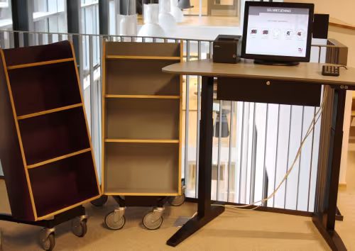 Self service desk
