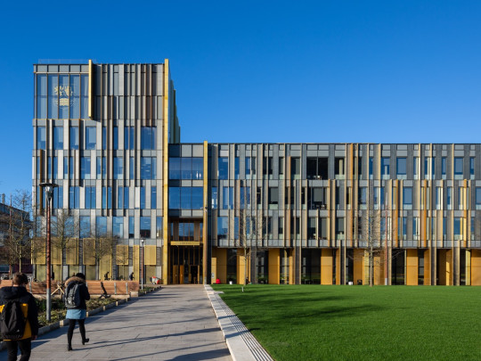 Main facade: On the top left hand corner you can see how the University Crest is displayed within the design of the building.