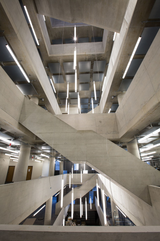 Stairways between reading rooms