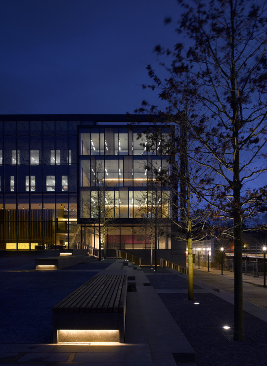 Night view: Front of the building, with reading rooms in centre of shot