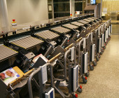 Self-sorting automat for returned books