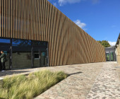 Tingbjerg, the entrance between the library and the school